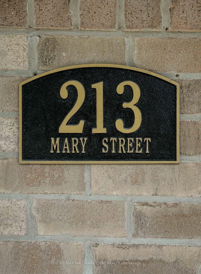 213 Mary Street • Clearview, ON photo 7