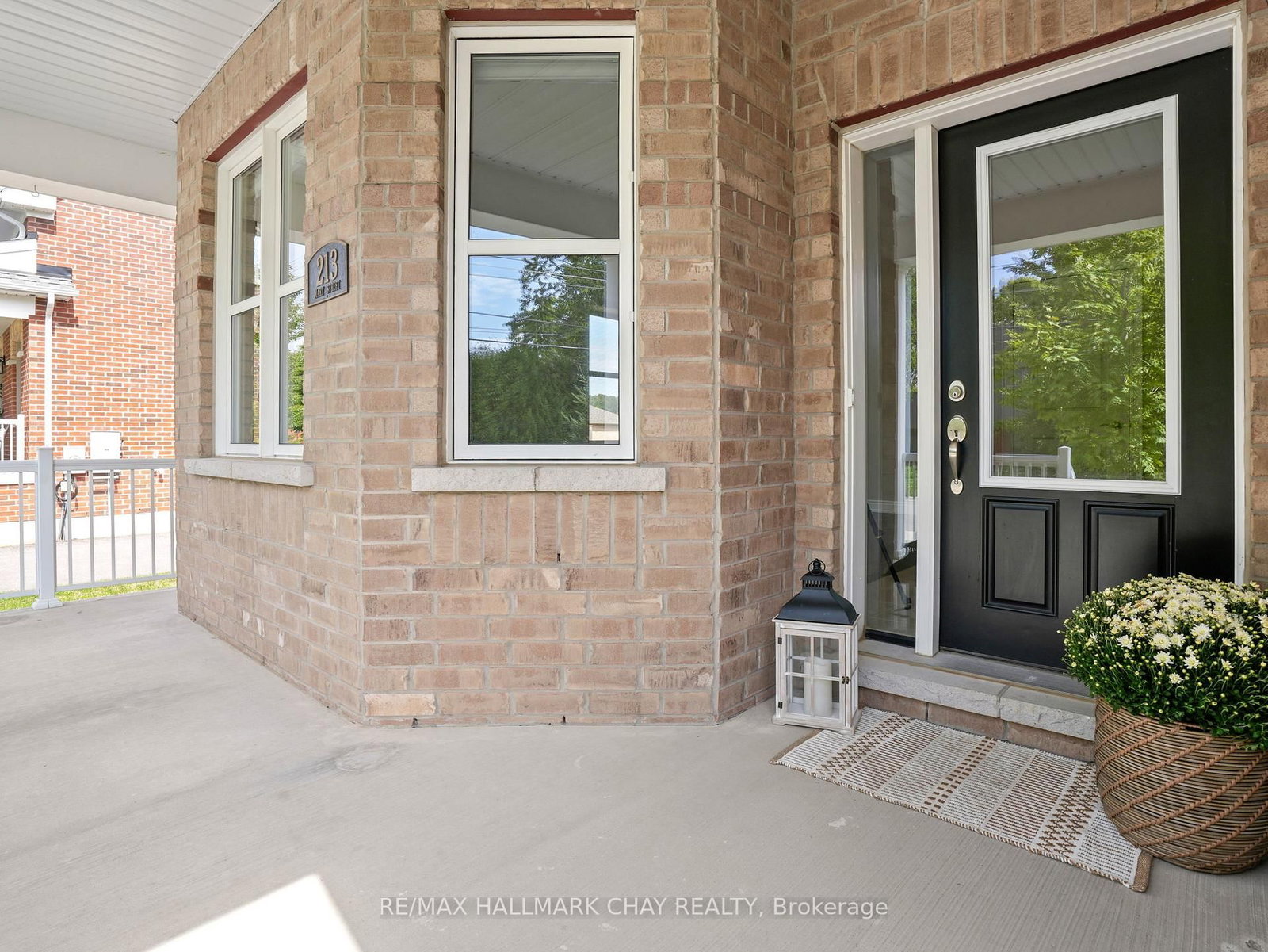 213 Mary Street • Clearview, ON photo 9