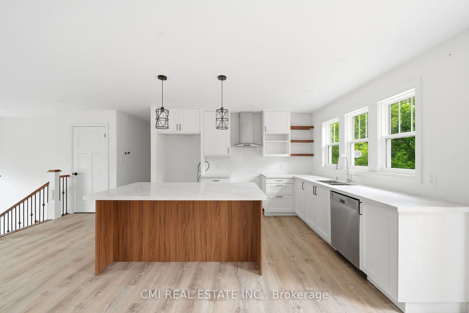 753 Fifth Avenue • Tay, ON photo 14