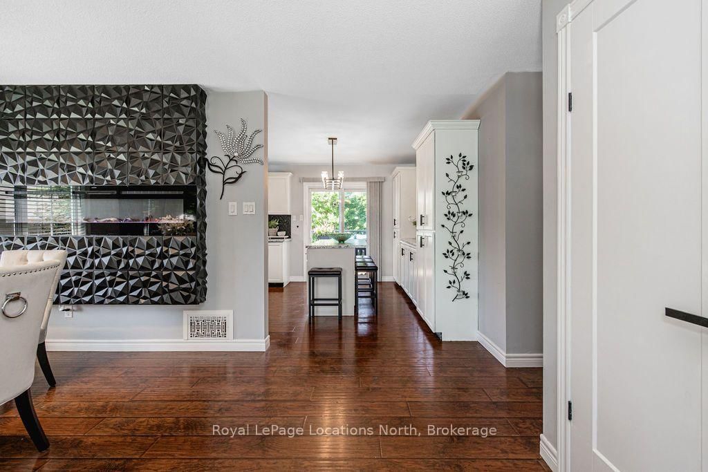 7 Coles Court • Wasaga Beach, ON photo 5
