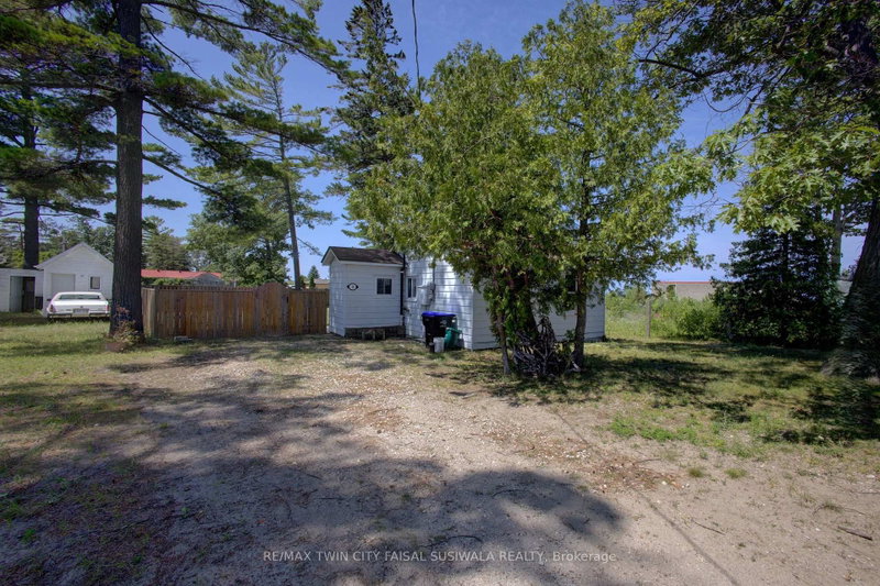 16 ZOO PARK Road
