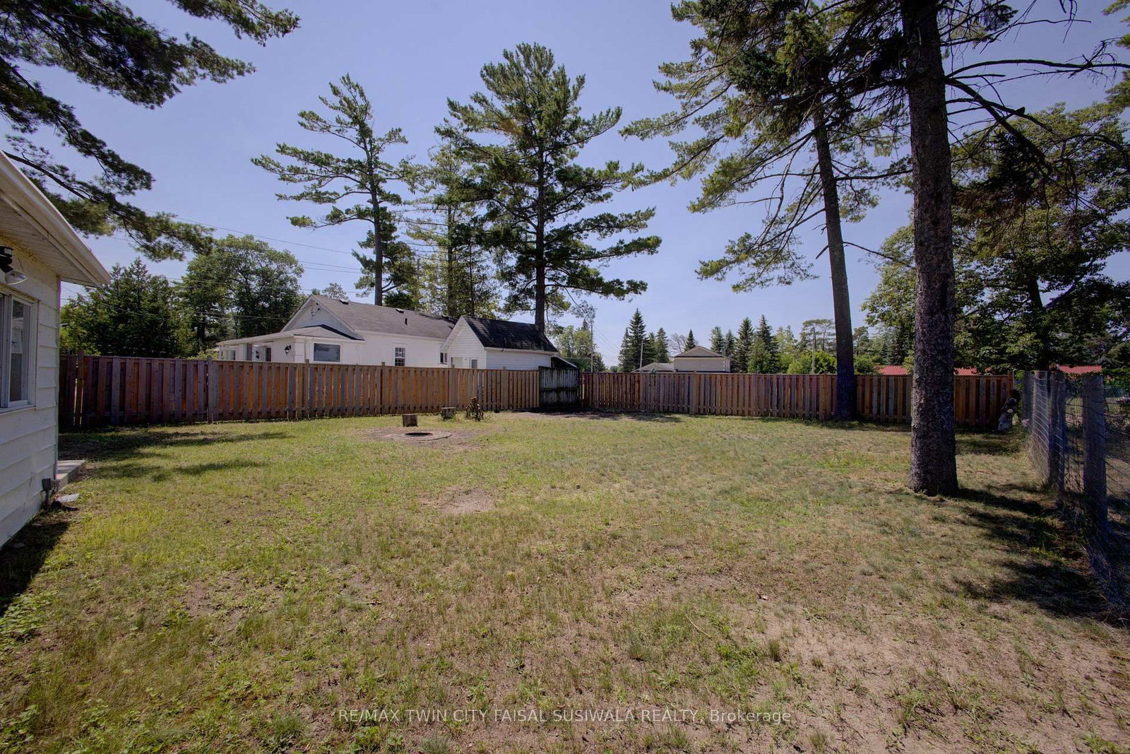 16 ZOO PARK Road • Wasaga Beach, ON photo 21