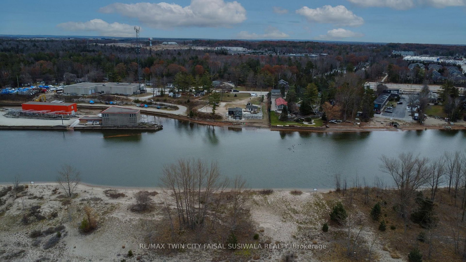 326 RIVER Road E • #A • Wasaga Beach, ON photo 12