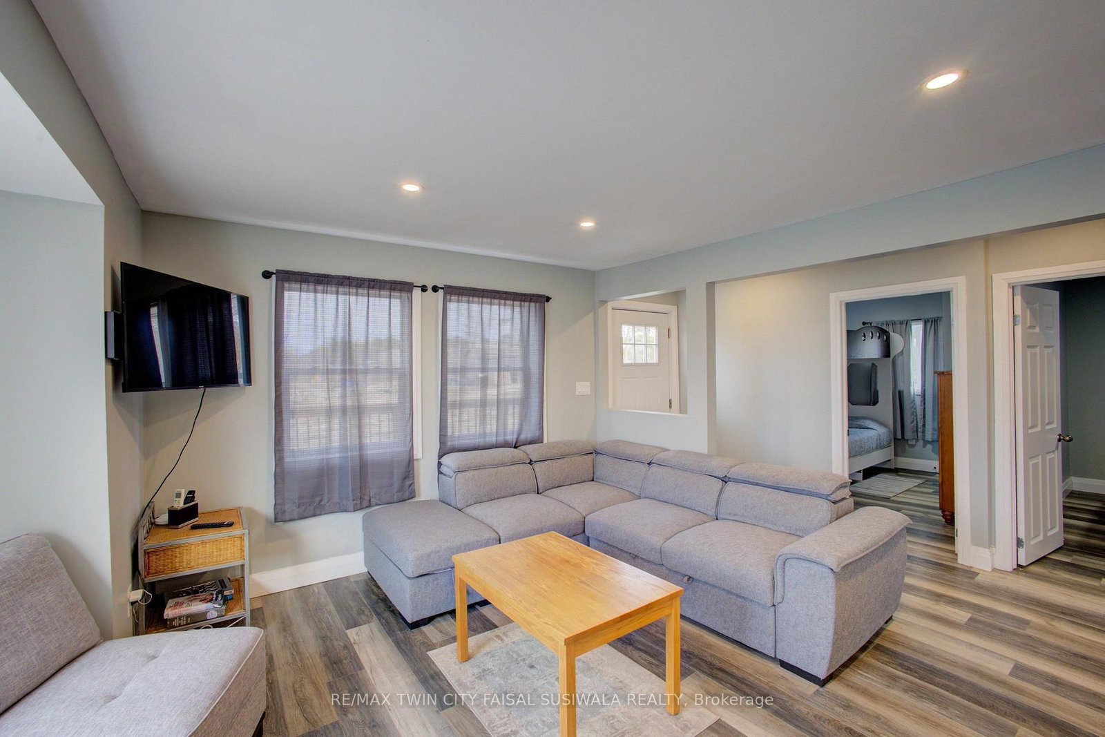 2 BROWNS Lane • Wasaga Beach, ON photo 15