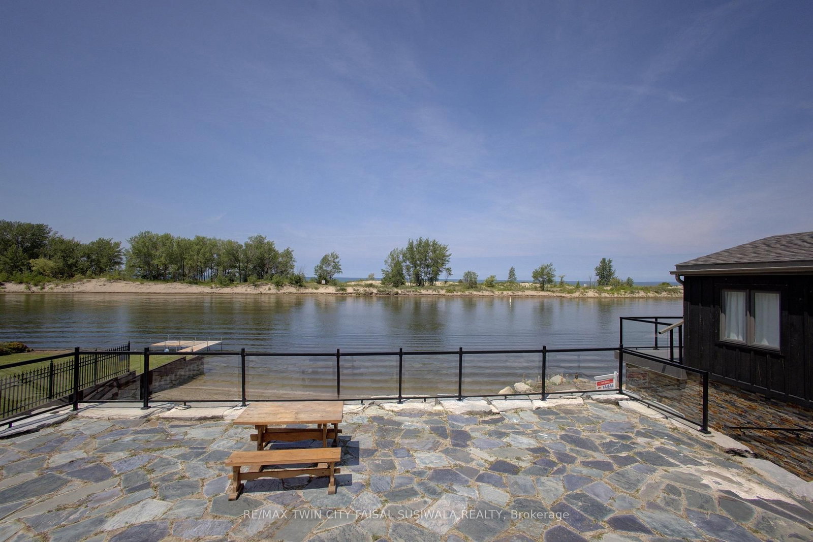 2 BROWNS Lane • Wasaga Beach, ON photo 5