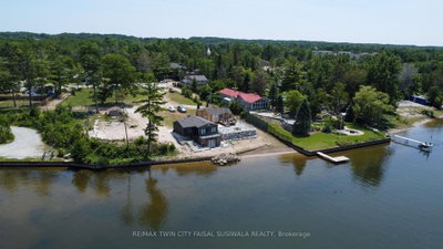 2 BROWNS Lane • Wasaga Beach, ON photo 8
