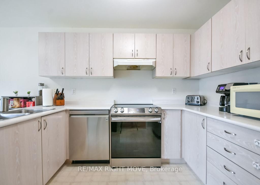 142 JULIA Crescent • Orillia, ON photo 11