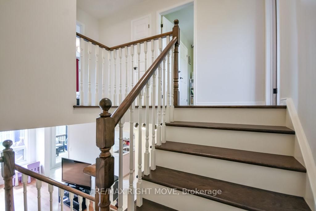 142 JULIA Crescent • Orillia, ON photo 19
