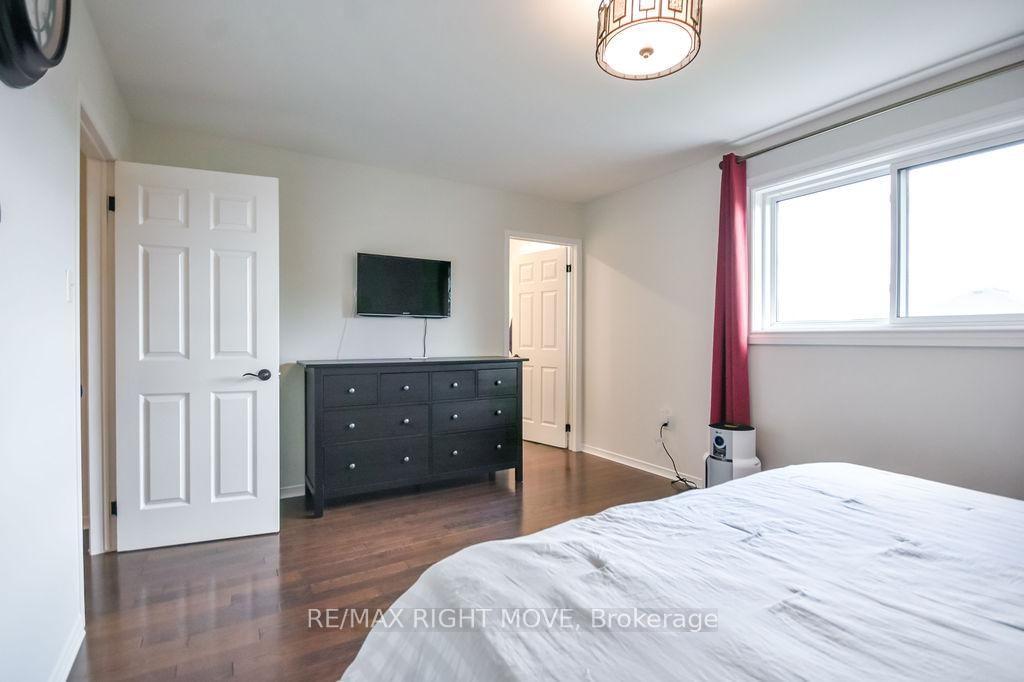 142 JULIA Crescent • Orillia, ON photo 21