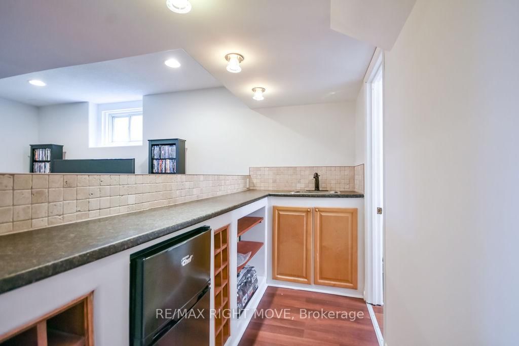 142 JULIA Crescent • Orillia, ON photo 36