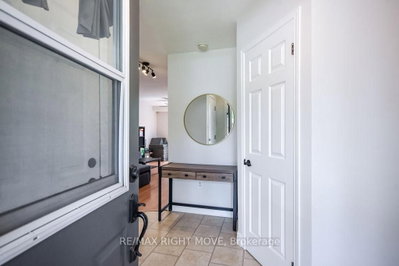 142 JULIA Crescent • Orillia, ON photo 4