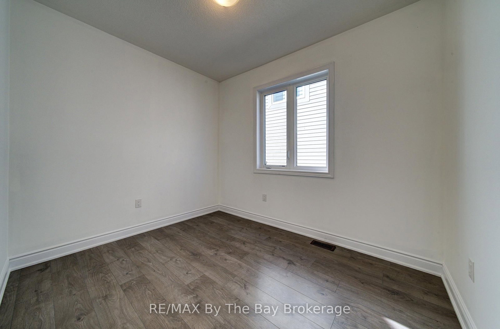 15 Union Boulevard • Wasaga Beach, ON photo 18