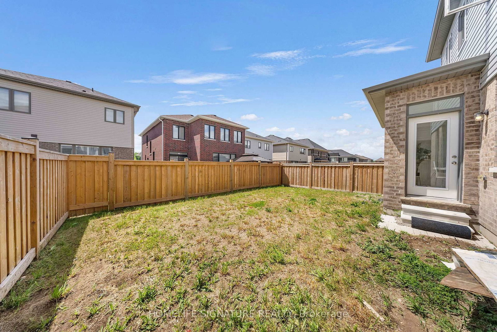 11 Ludlow Drive • Barrie, ON photo 46