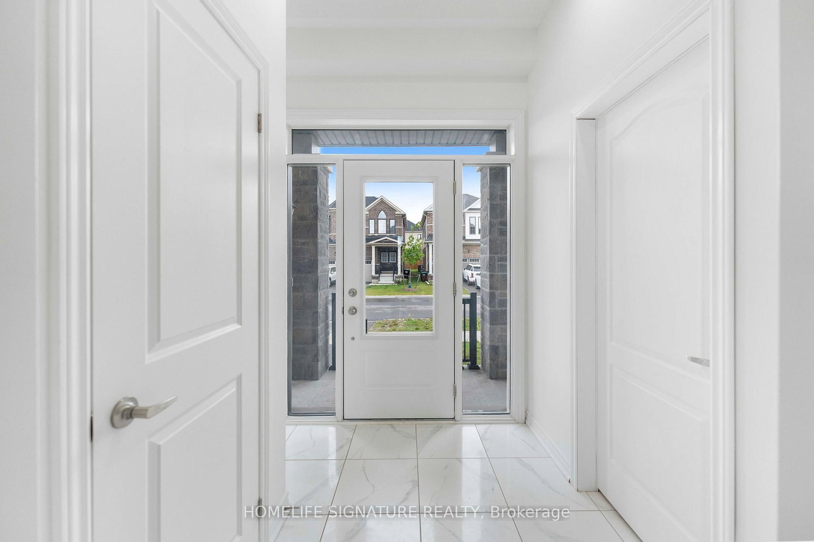 11 Ludlow Drive • Barrie, ON photo 5