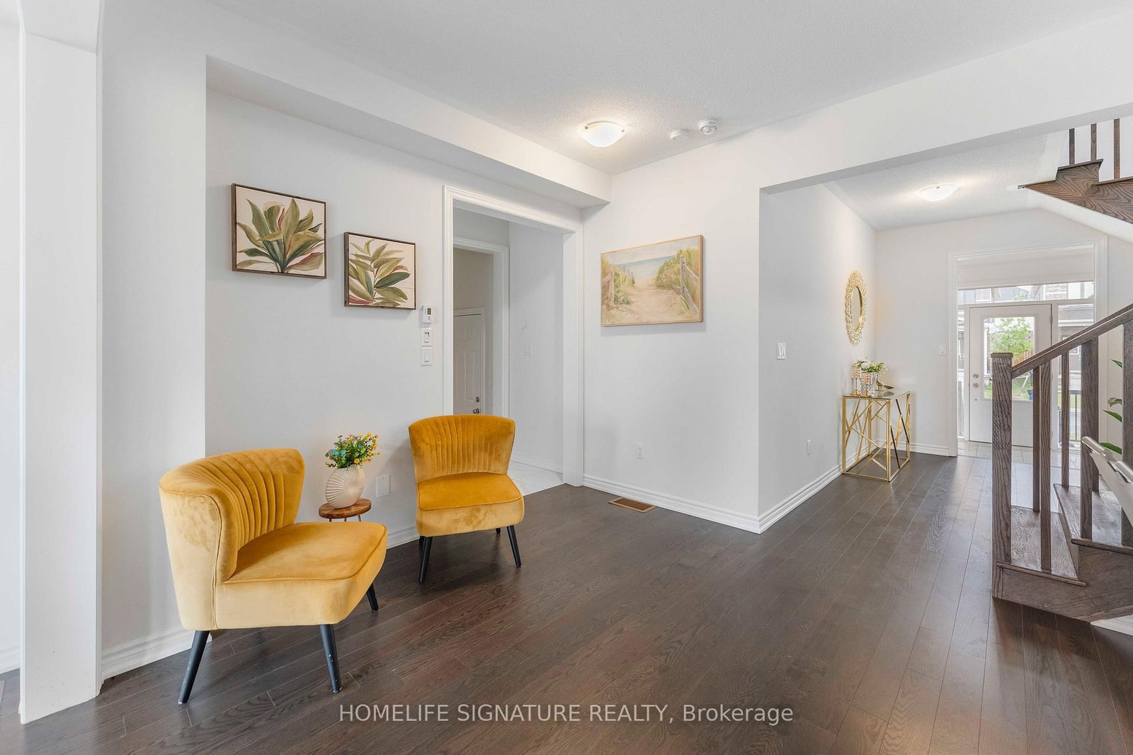 11 Ludlow Drive • Barrie, ON photo 8