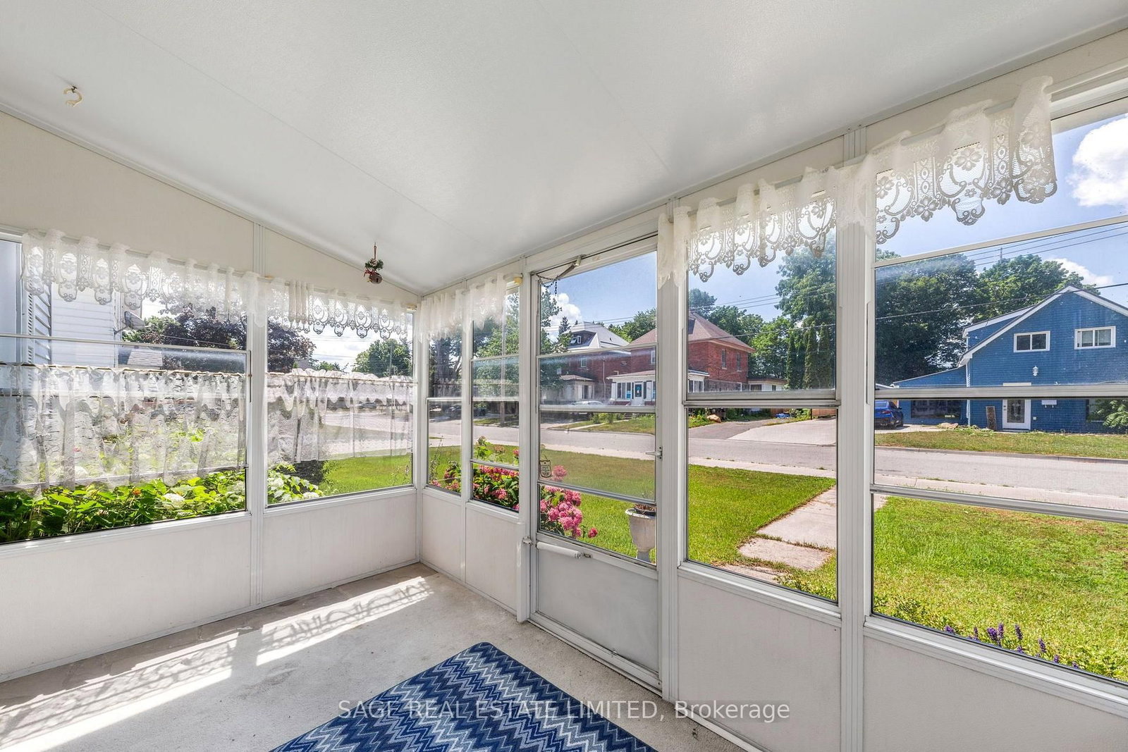 369 Queen Street • Midland, ON photo 9
