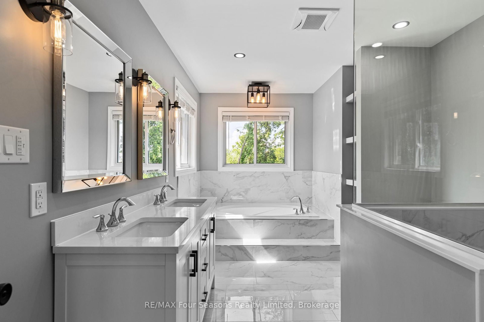 144 Country Lane • Barrie, ON photo 24