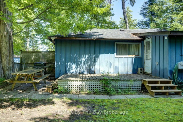 1713 Shore Lane
