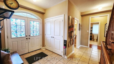12 Plowright Road • Springwater, ON photo 5