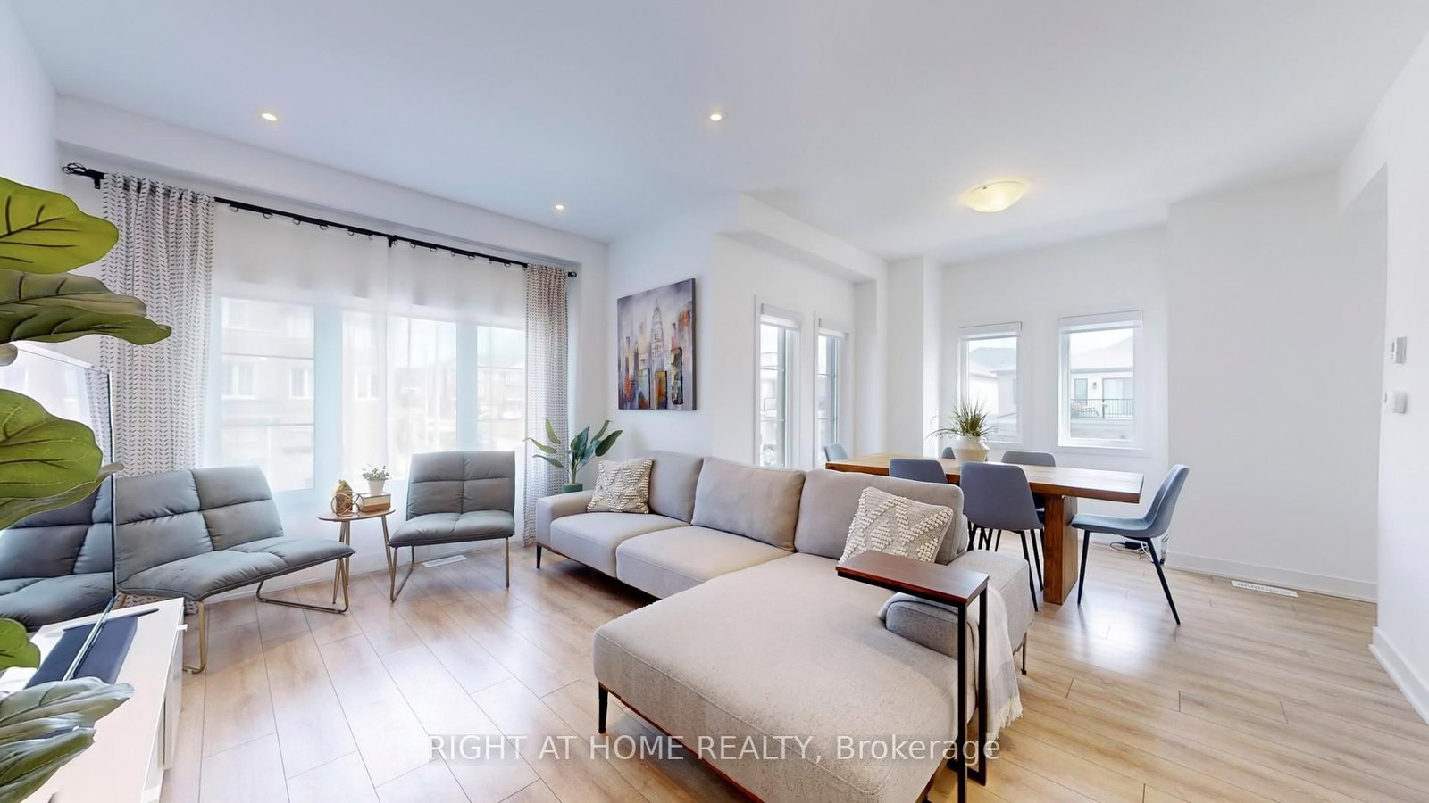 1 PUMPKIN CORNER Crescent • Barrie, ON photo 2