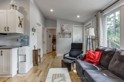 8 Arbor Road — photo 5