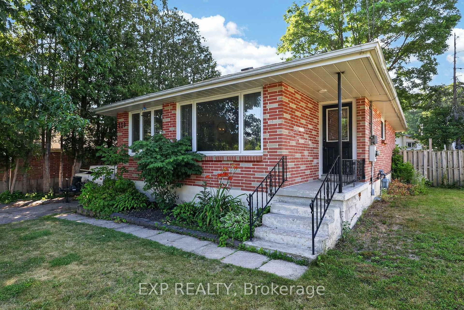 239 Scott Street • Midland, ON photo 4