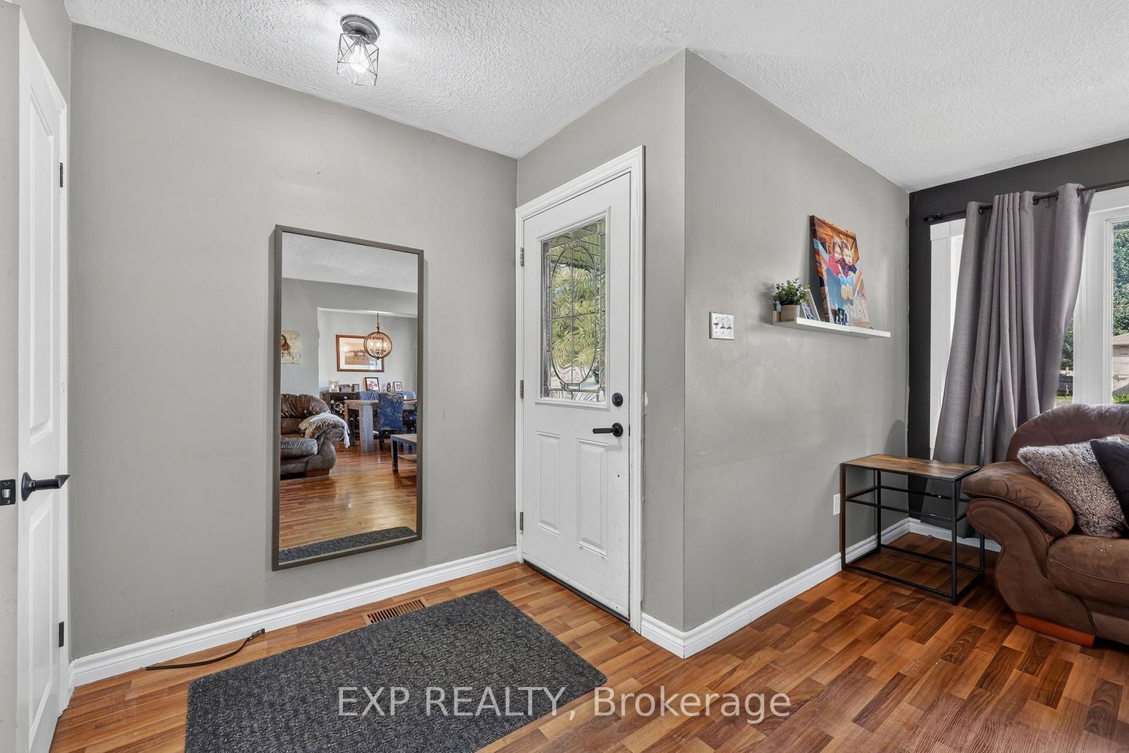 239 Scott Street • Midland, ON photo 5