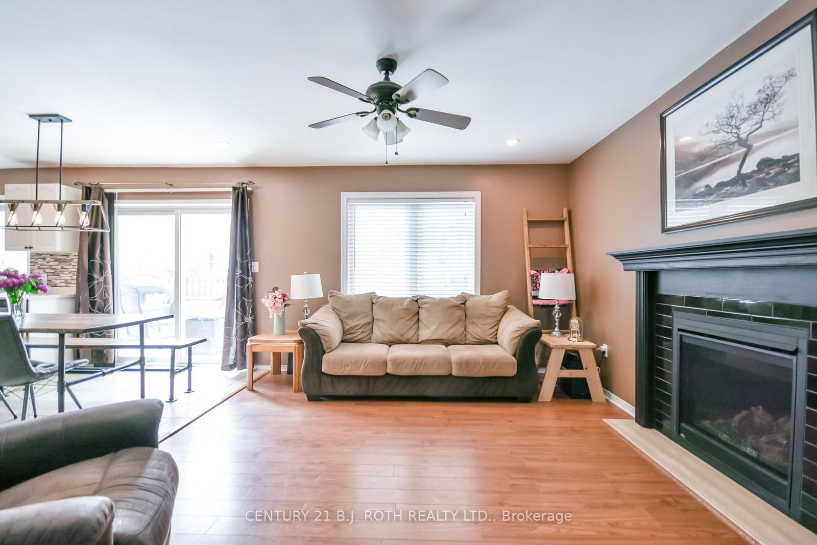 42 Farmstead Crescent • Barrie, ON photo 10