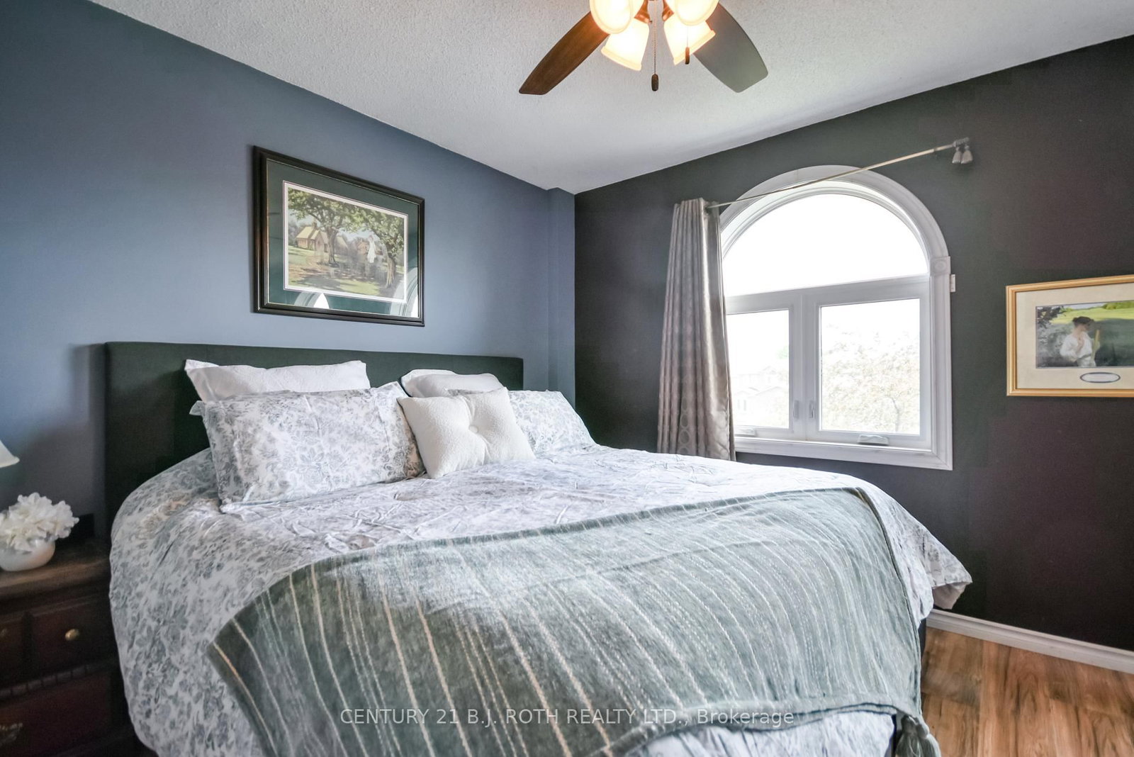 42 Farmstead Crescent • Barrie, ON photo 13