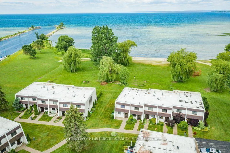 Unit 27 - 1 Paradise Boulevard W S
