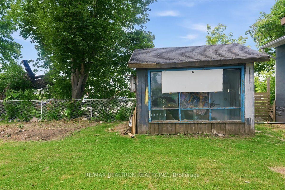 25 Simcoe Street • Orillia, ON photo 34
