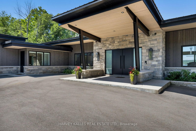 240 Silver Birch Dr photo 5