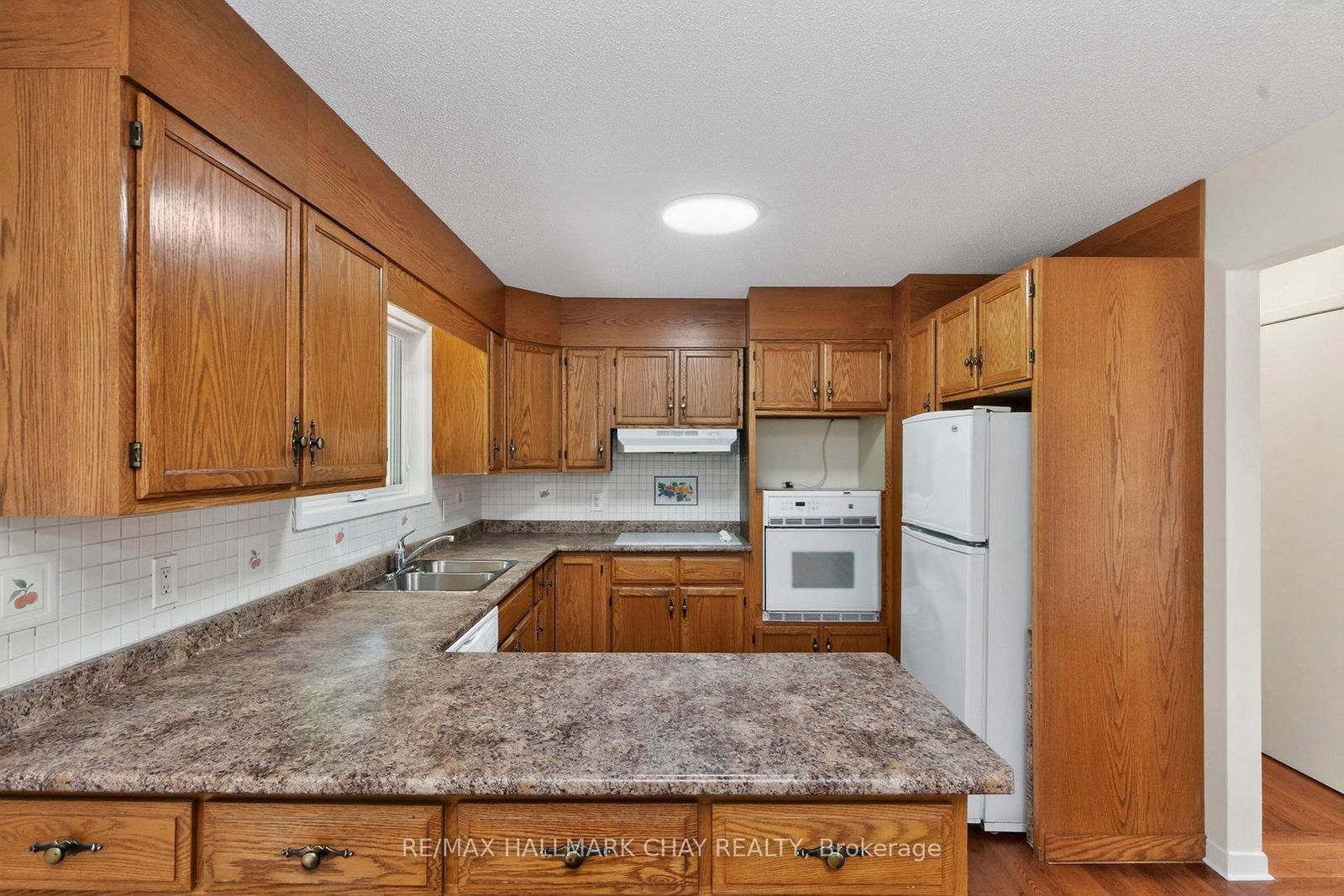 716 Dominion Avenue • Midland, ON photo 8