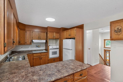 716 Dominion Avenue • Midland, ON photo 9