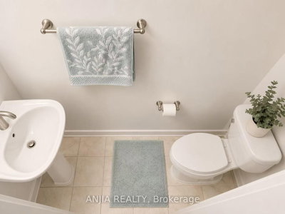 31 Red Maple Lane • Barrie, ON photo 9