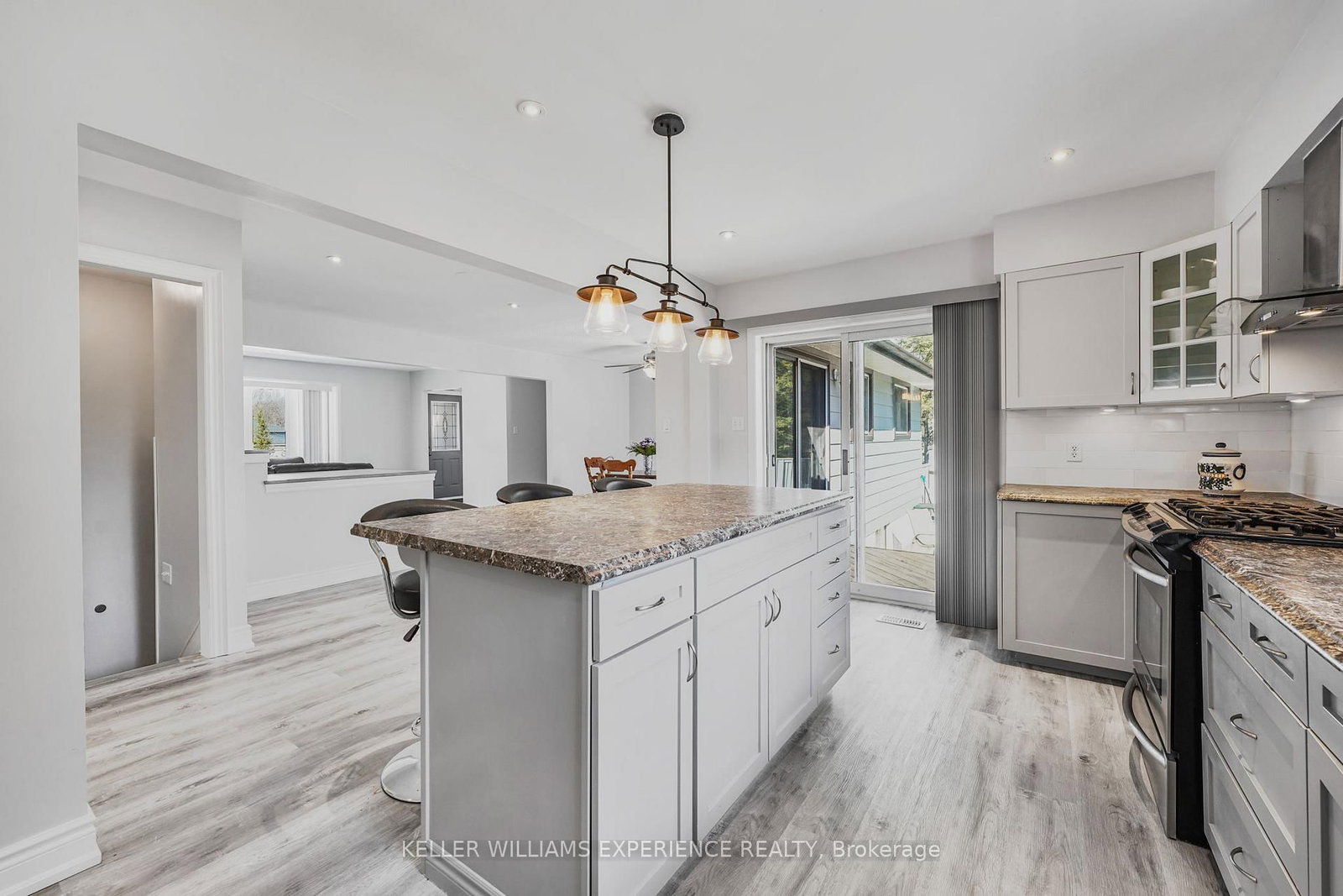 25 LAMERS Crescent • Clearview, ON photo 14
