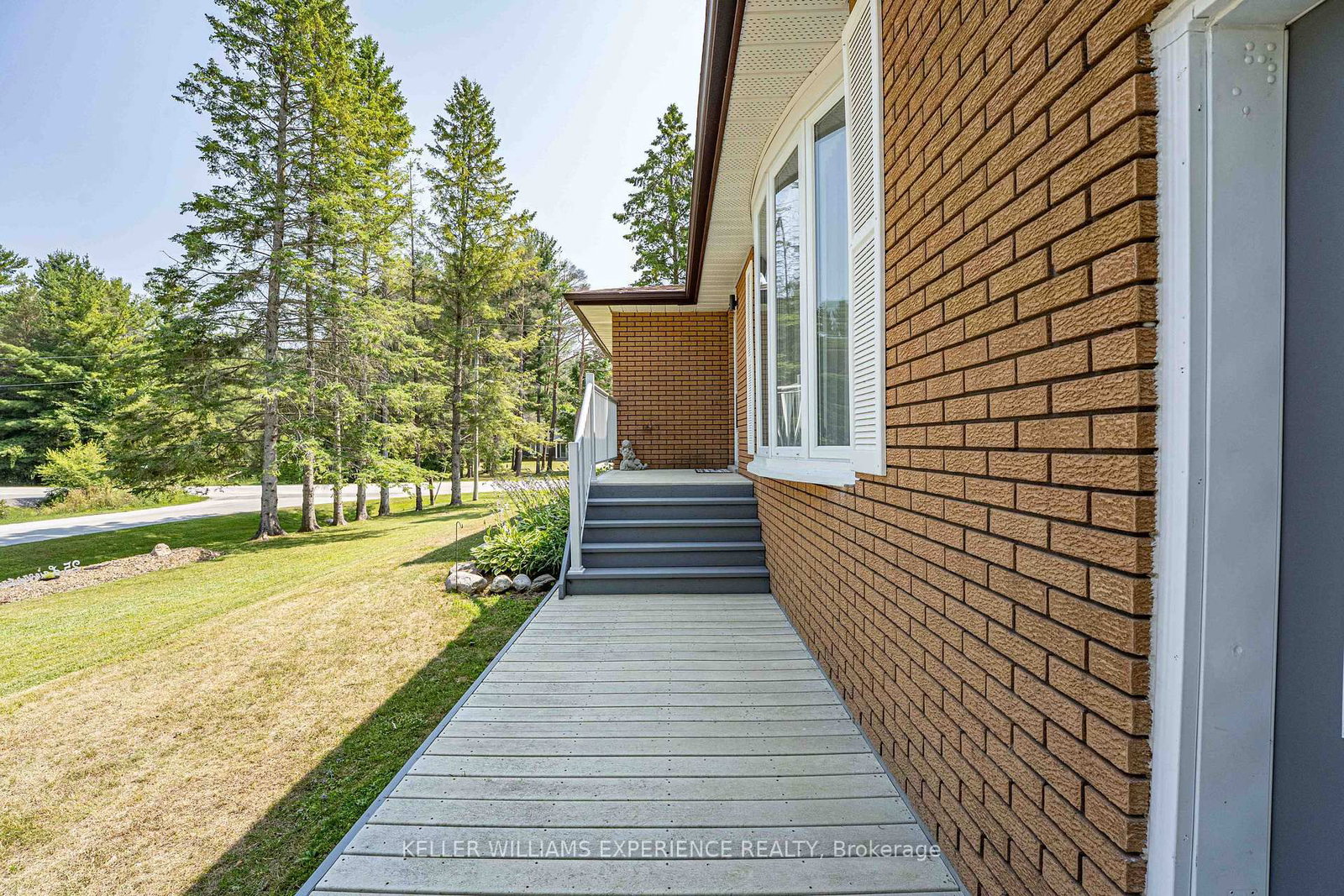 25 LAMERS Crescent • Clearview, ON photo 5