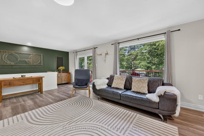 23 ALGONQUIN Trail • Oro-Medonte, ON photo 9