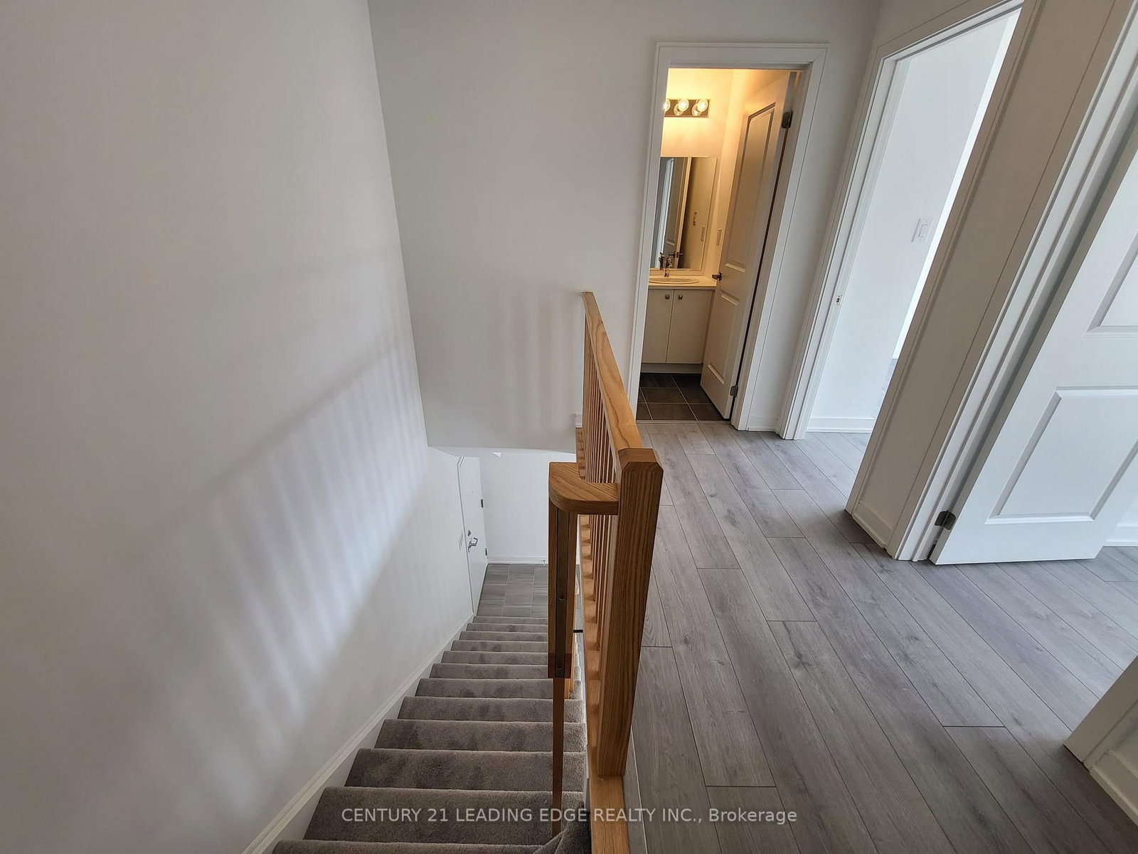 27 MAGNOLIA Lane • Barrie, ON photo 11