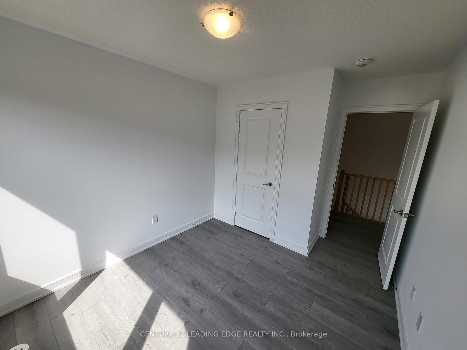 27 MAGNOLIA Lane • Barrie, ON photo 12