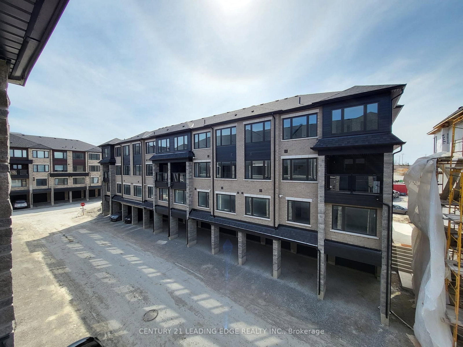 27 MAGNOLIA Lane • Barrie, ON photo 27