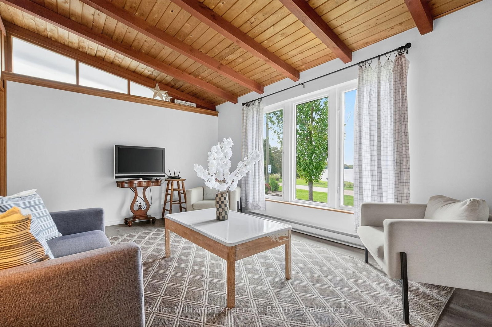 681 McMurtry Road • Midland, ON photo 11