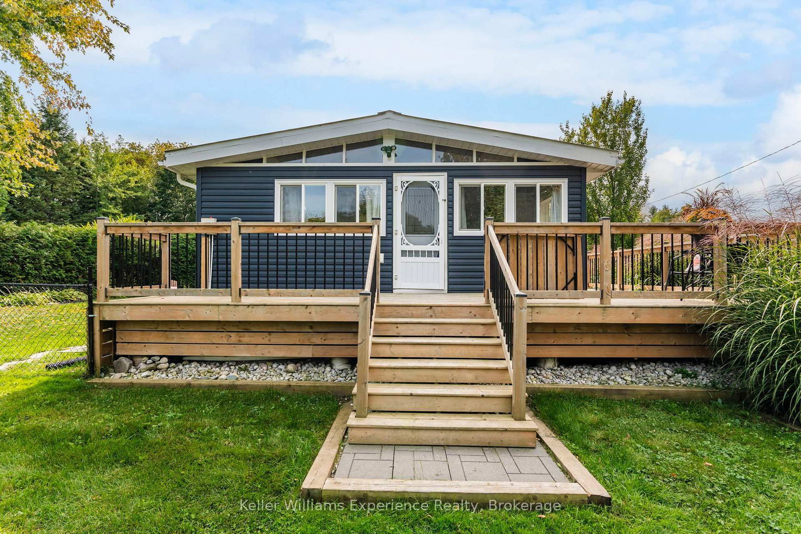 681 McMurtry Road • Midland, ON photo 2
