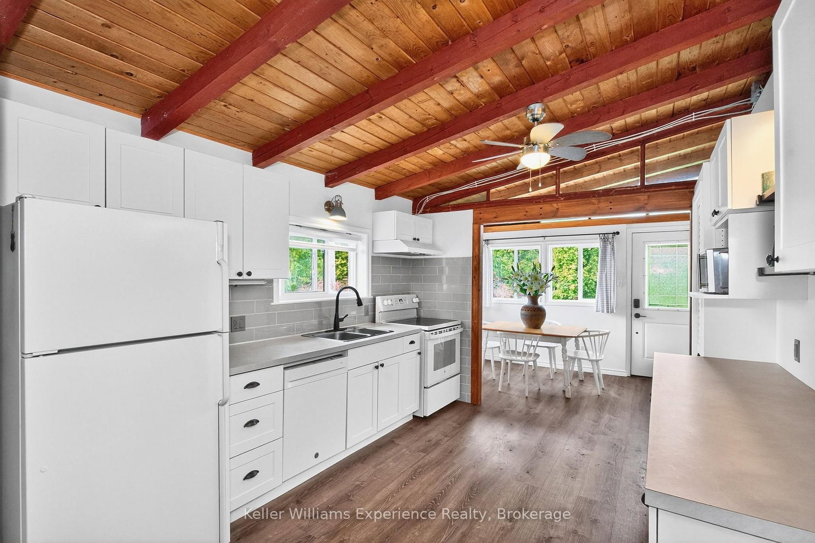 681 McMurtry Road • Midland, ON photo 8