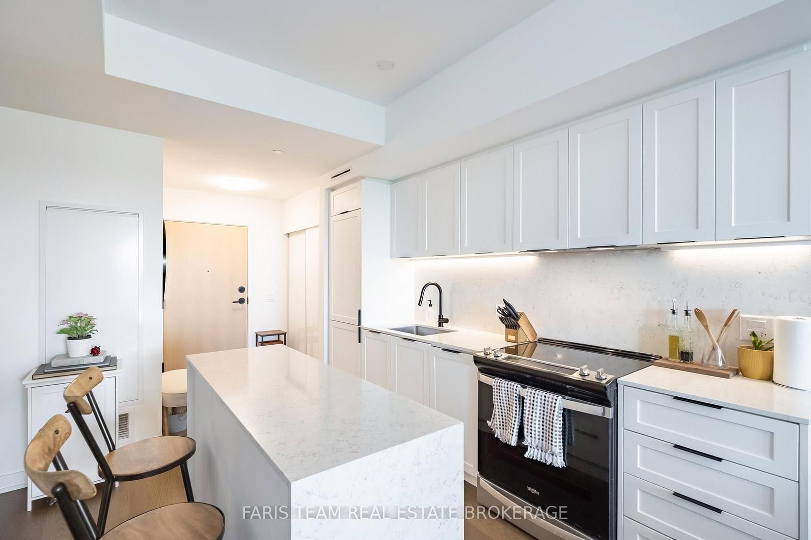 31 Huron Street • #413 • Collingwood, ON photo 10