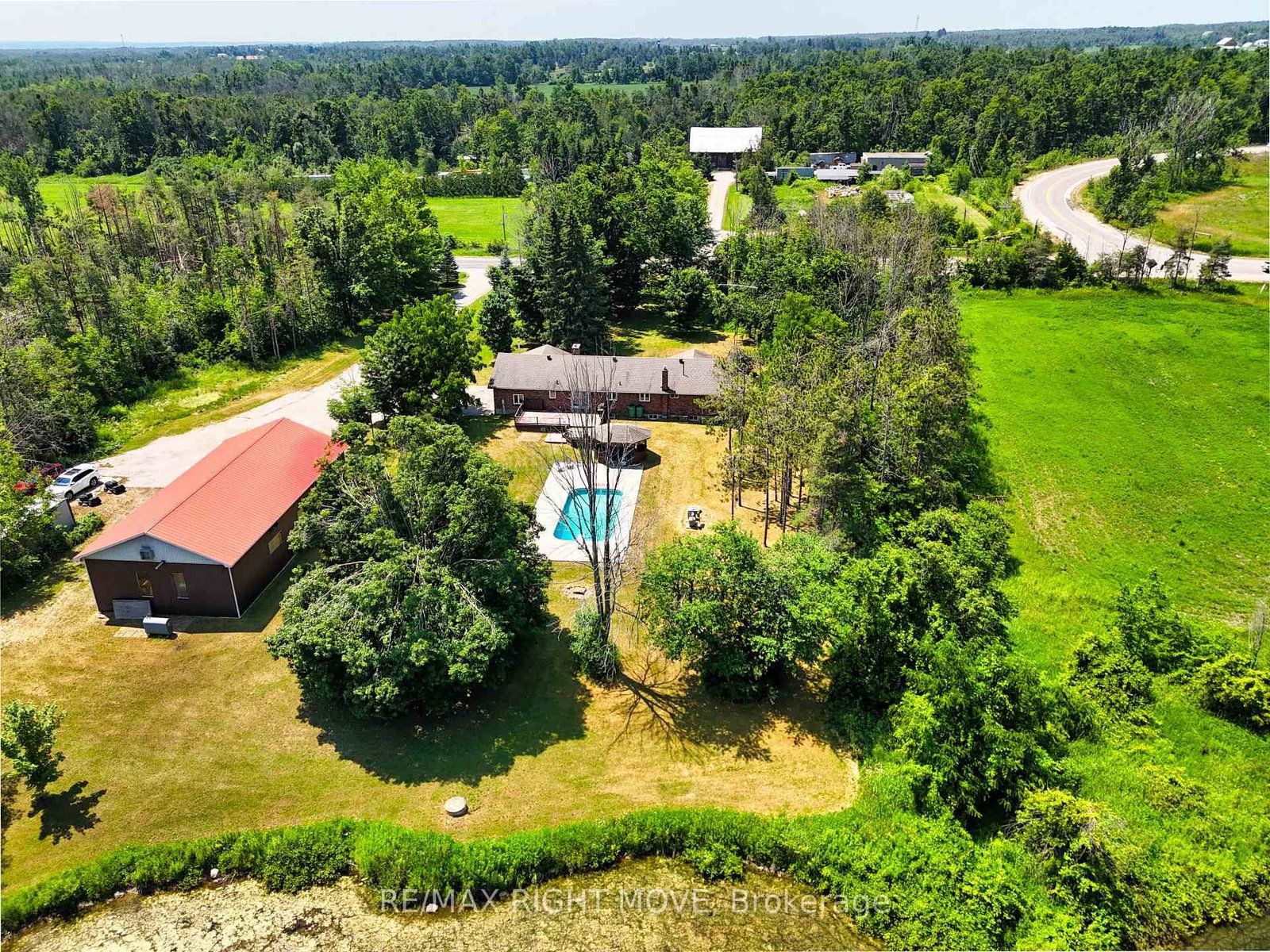 114 11th Line S • Oro-Medonte, ON photo 12