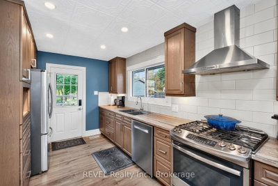 635 William Street • Midland, ON photo 8