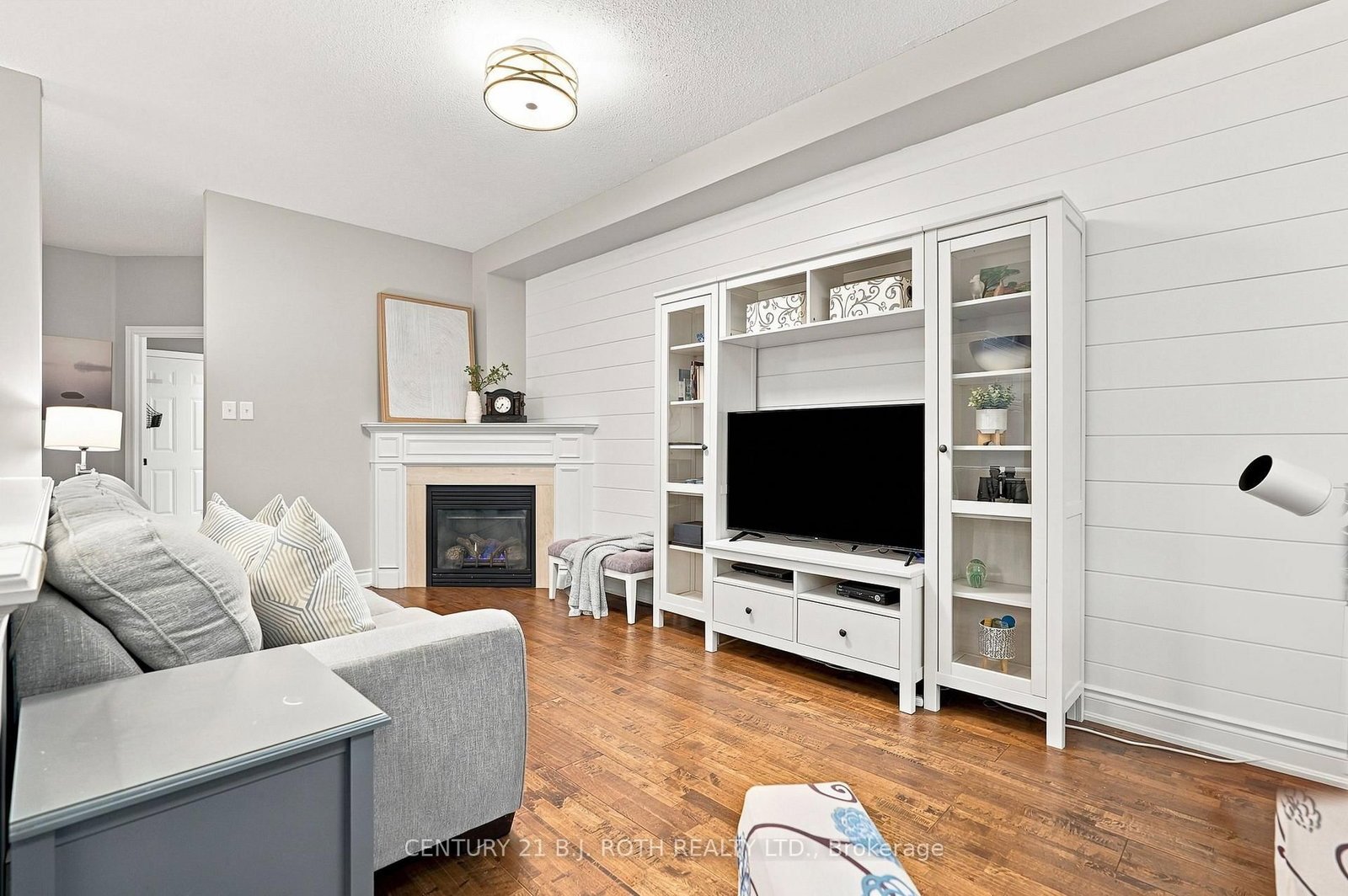 96 Penvill Trail • Barrie, ON photo 9