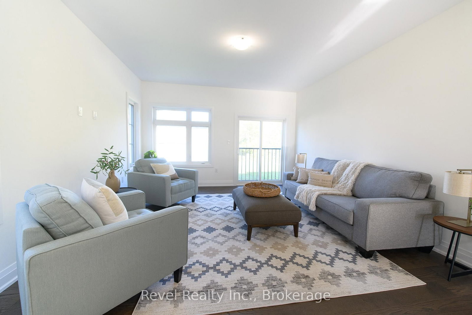 43 Joanne Crescent • Wasaga Beach, ON photo 3