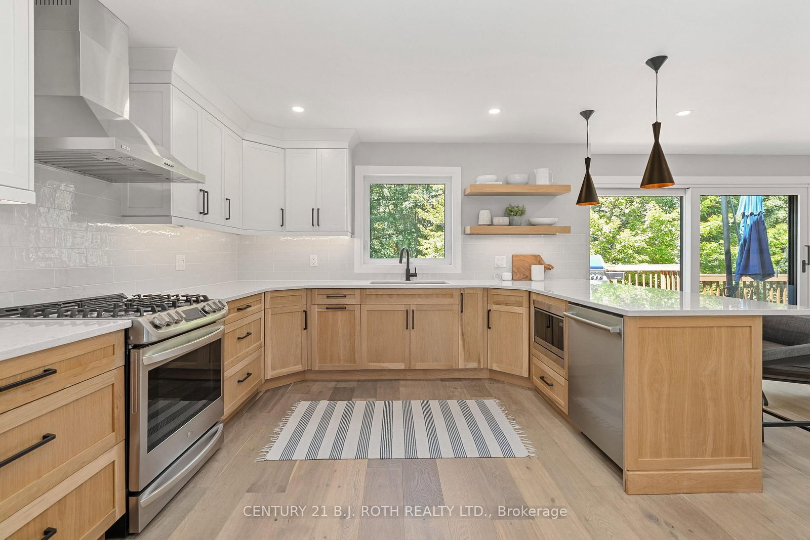 67 GRANT'S Way • Barrie, ON photo 14